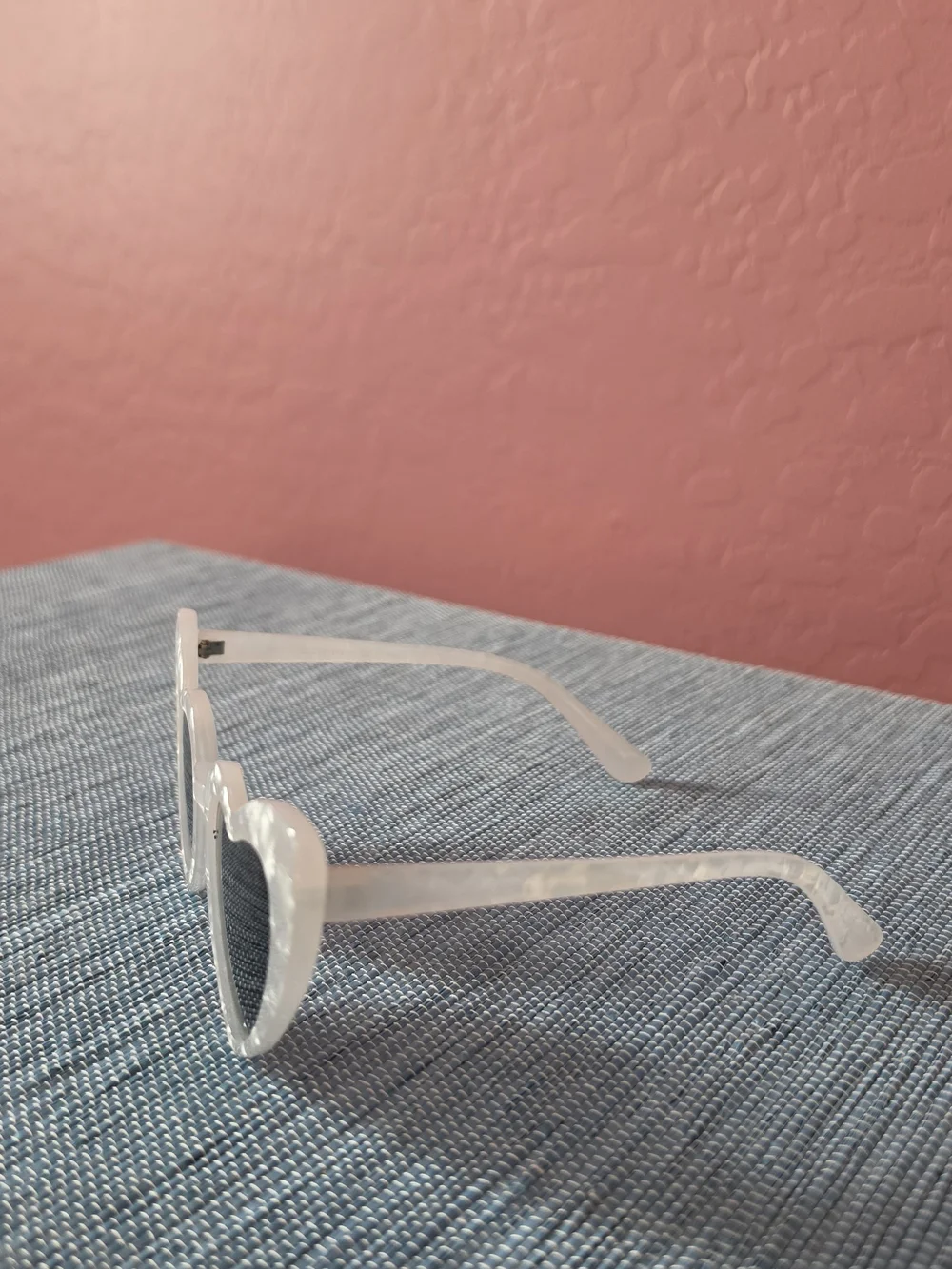 Pearlescent Heart-Shaped Sunglasses - Clear with Black Lenses